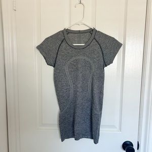 Lululemon run swiftly tee
